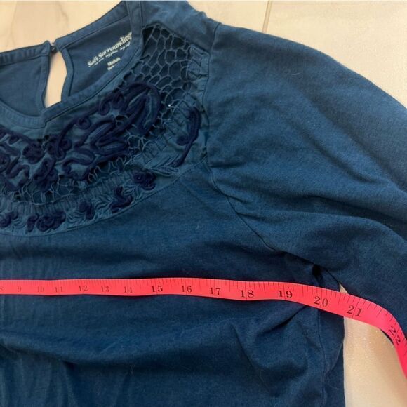 Soft surroundings embroidered top - Picture 5 of 7